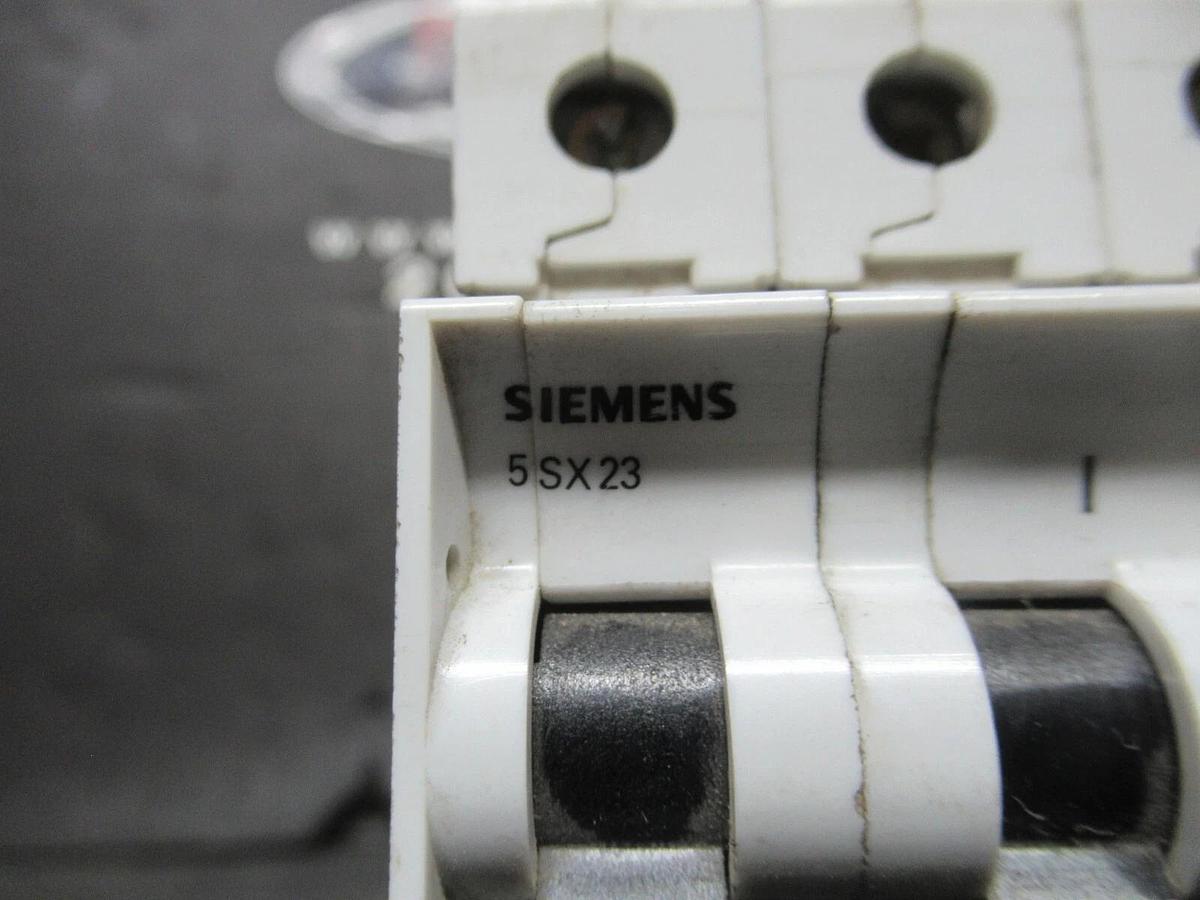 Used SIEMENS CIRCUIT BREAKER 5SX23 C25 25 AMP 480 VAC 3-POLE W/ 5SX9100 AUXILLIARY