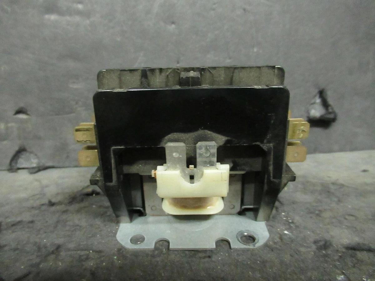 Used PRODUCTS UNLIMITED CONTACTOR 3100-20T328 / HN52KC016 20 AMP 600 VAC 120 V COIL