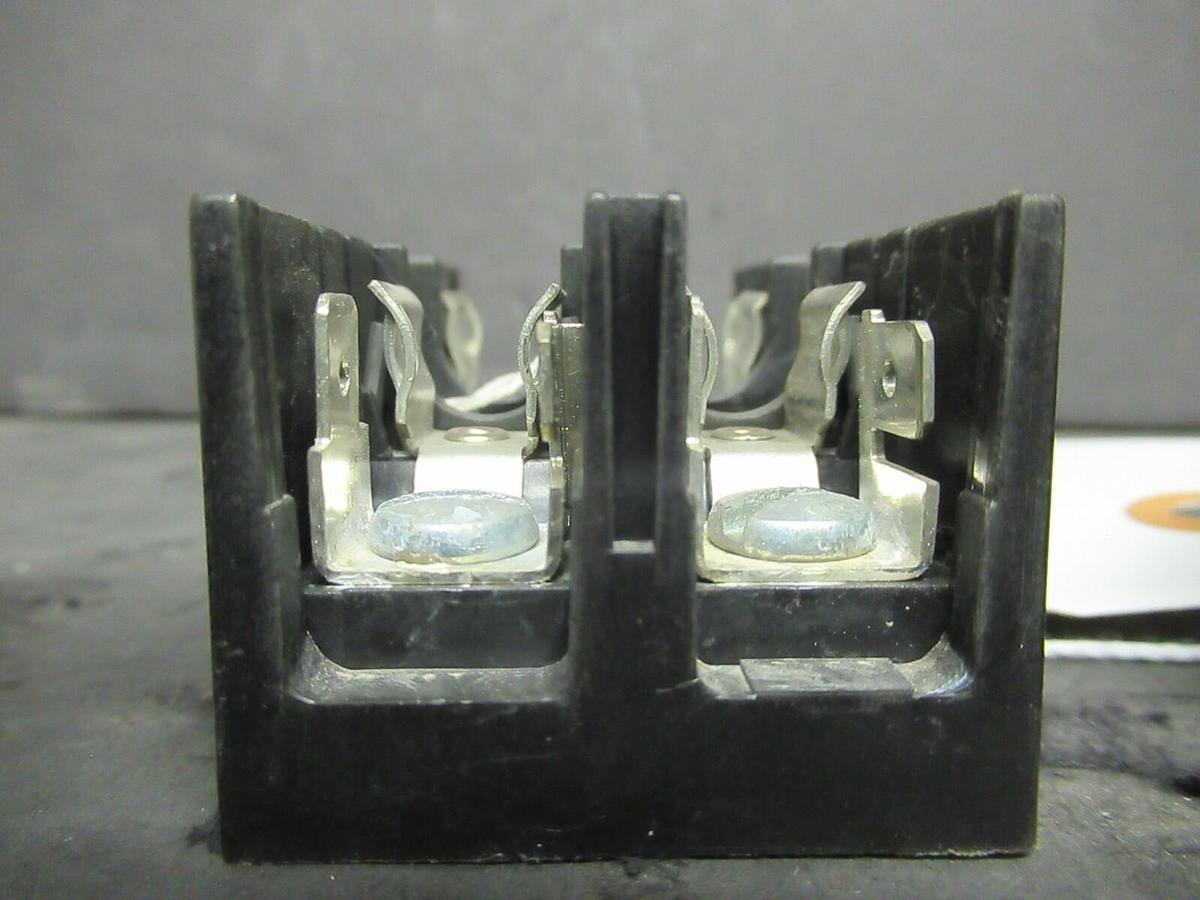Used LOT OF 2 CONNECTRON FUSE HOLDER M632-66 FOR 30 AMP 600 V FUSES