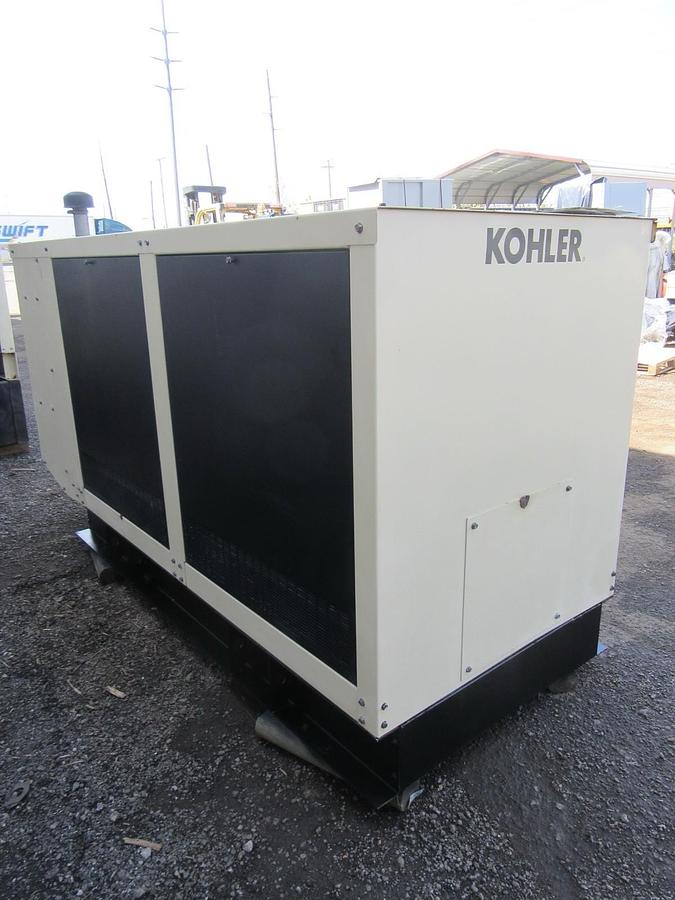 Used 50 KW GENERATOR KOHLER 5.0 NATURAL GAS / LP 120/240V 1PH 784 HRS ENCLOSED VIDEO
