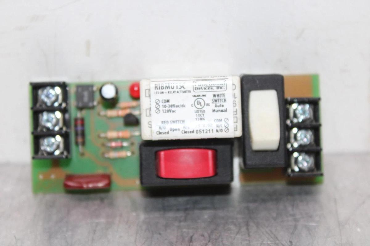 Used FUNCTIONAL DEVICES RELAY CIRCUIT BOARD RIBMU1SC CONTACT: 277 VAC COIL: 120 VAC