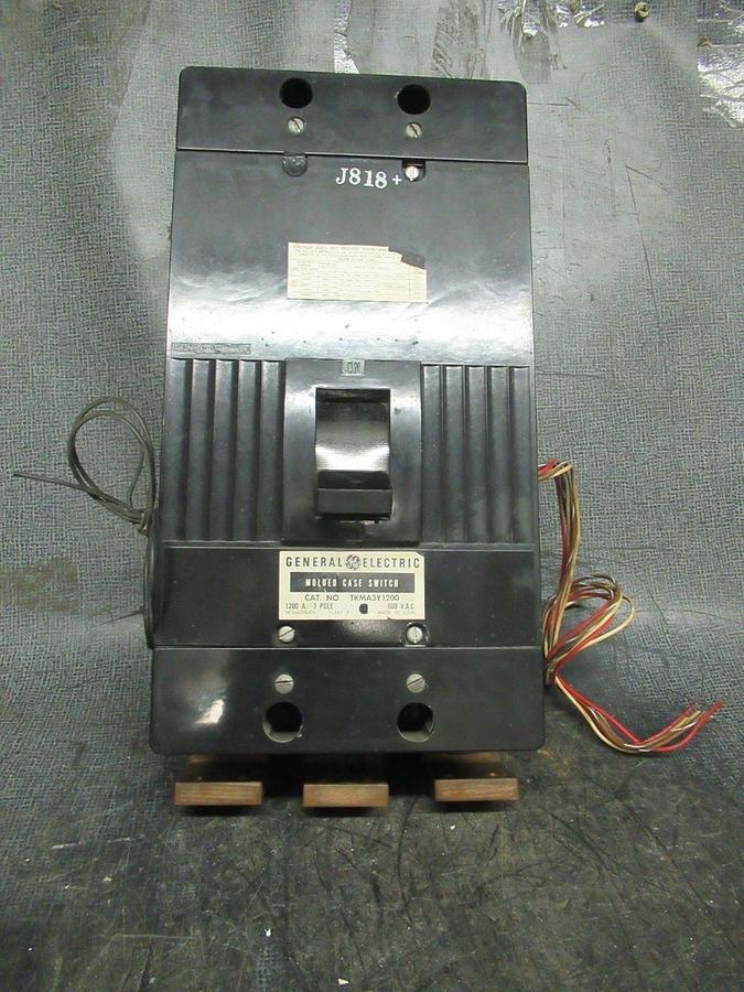 Used GE MOLDED CASE SWITCH TKMA3Y1200 1200 AMP 600 VAC W/ SHUNT TRIP & AUX SWITCH