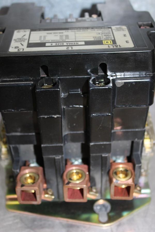 Used SQUARE D CONTACTOR 8502SF02 NEMA SIZE 4 600 VAC 100 HP COIL: 120 VOLT