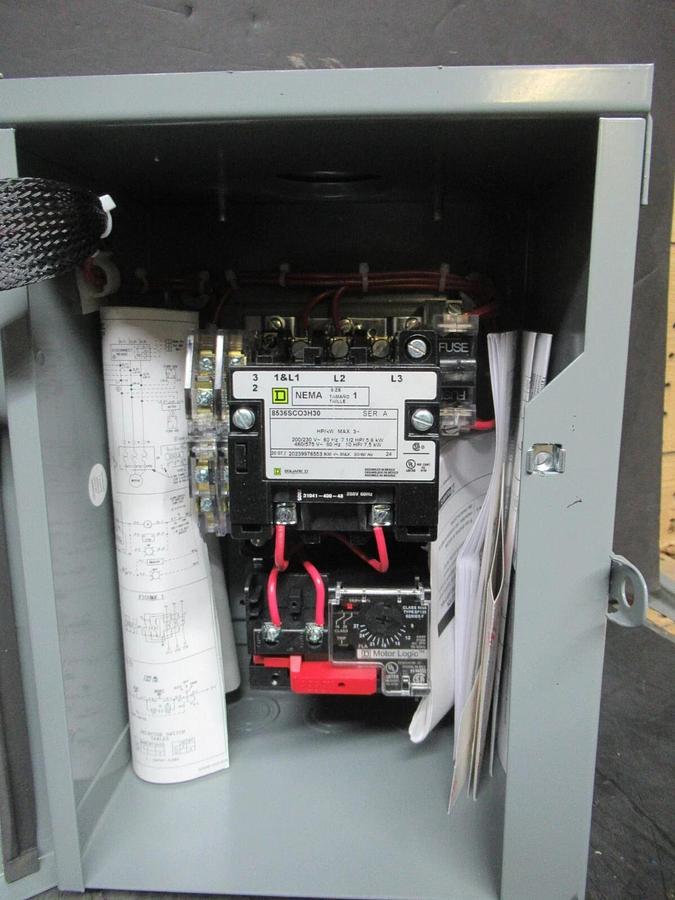NEW SURPLUS SQUARE D COMBINATION STARTER 8536SCH3V08CF4H30X22 8536SCO3H30 NEMA 1