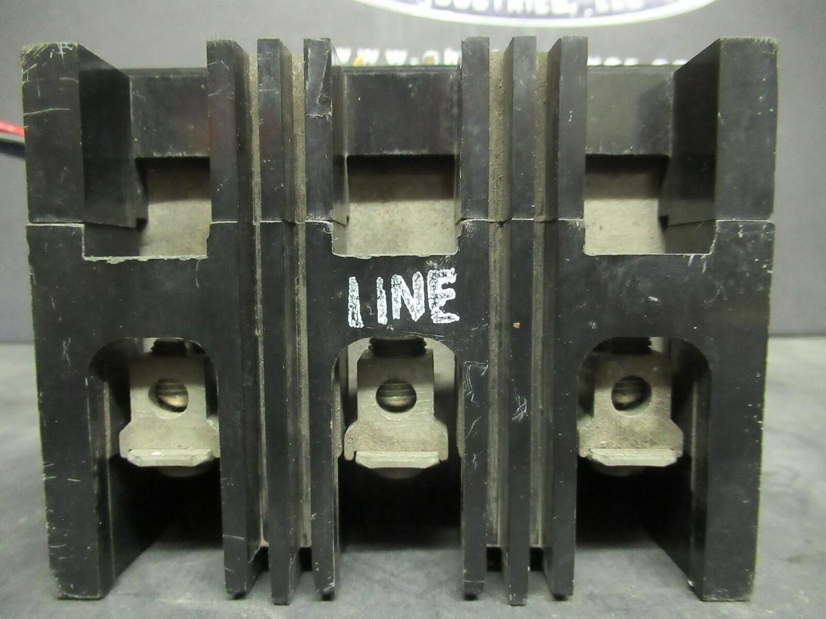 Used 15 AMP WESTINGHOUSE BREAKER MCP03150R 600 VAC 3 POLE W/ AUXILIARY SWITCH