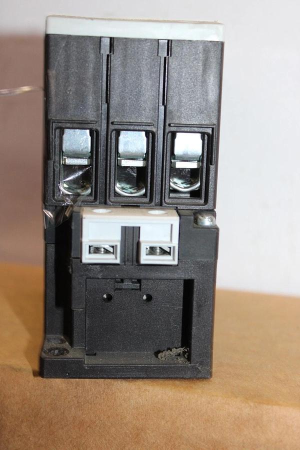 Used SIEMENS CONTACTOR 3RT1035-1A 55 AMP 600 VAC 40 HP 3-POLE 3-PHASE *WARRANTY*