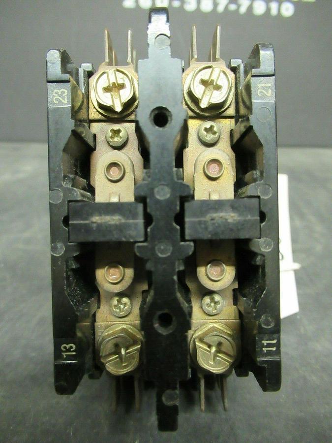 Used FURNAS CONTACTOR 3100-20T328 / HN52KC016 20 AMP 600 VAC 30 AMP/RES