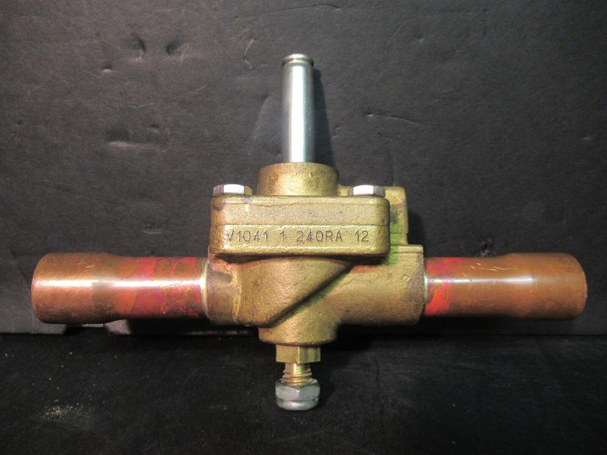 Used REFRIGERANT SOLENOID VALVE V1041-1 240RA **WARRANTY INCLUDED**