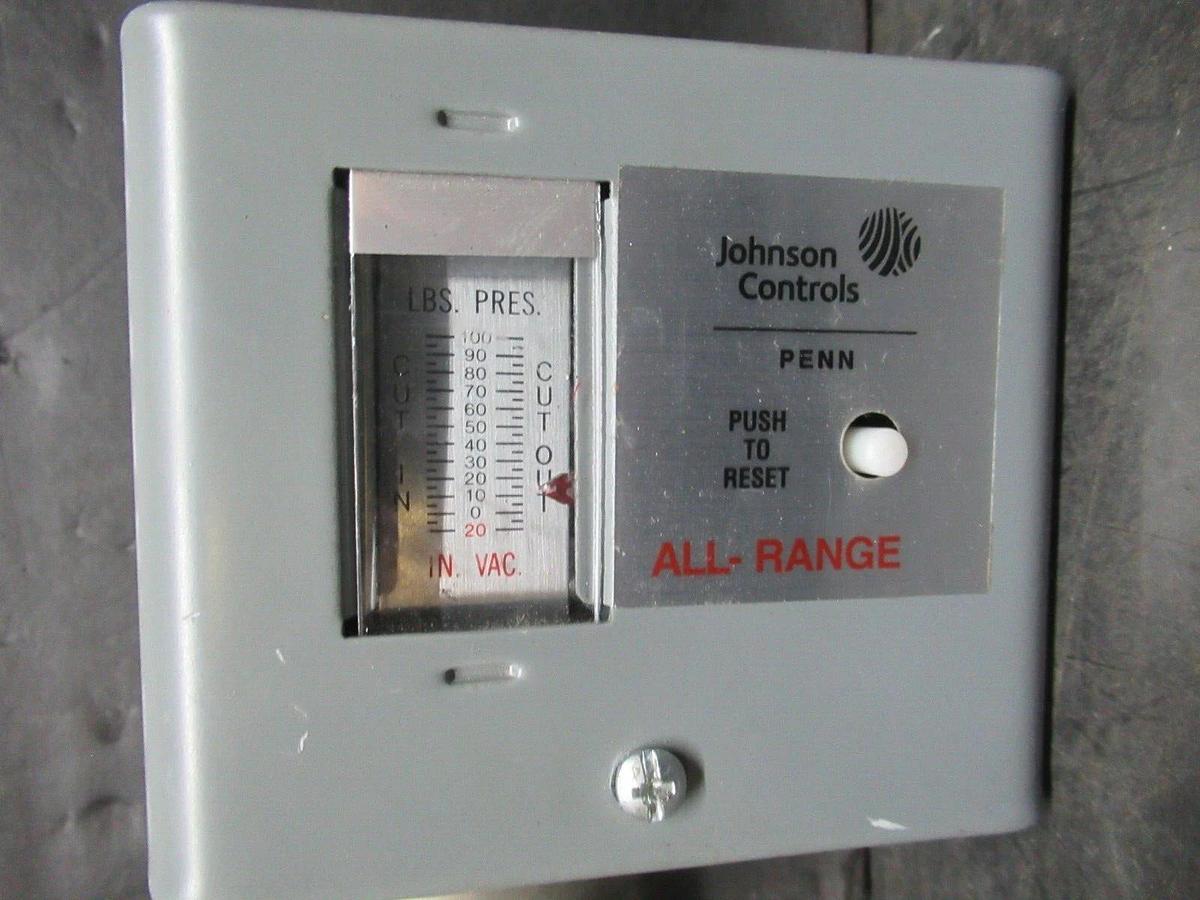 Used JOHNSON CONTROLS PRESSURE CONTROL P70DA-40 600 VAC 24 AMP 100 PSIG HK01CA-015