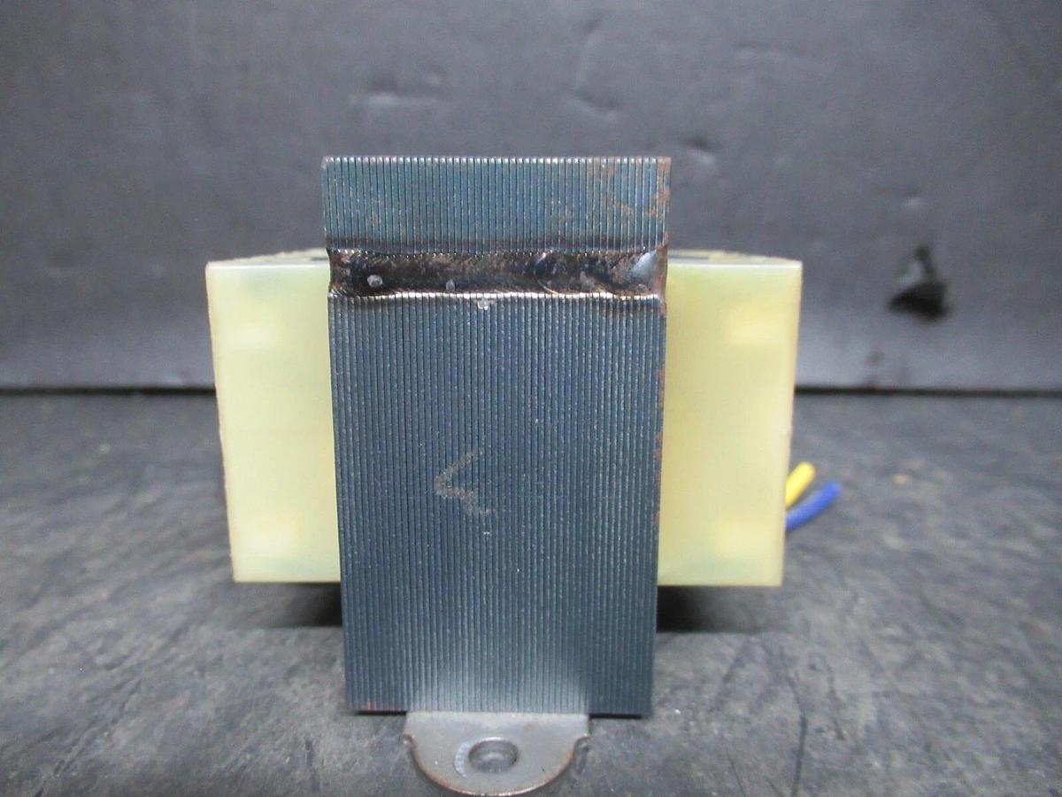 Used PRODUCTS UNLIMITED 4000-01AW18K22 60630801 50 VA PRI: 120 VAC SEC: 24 VAC