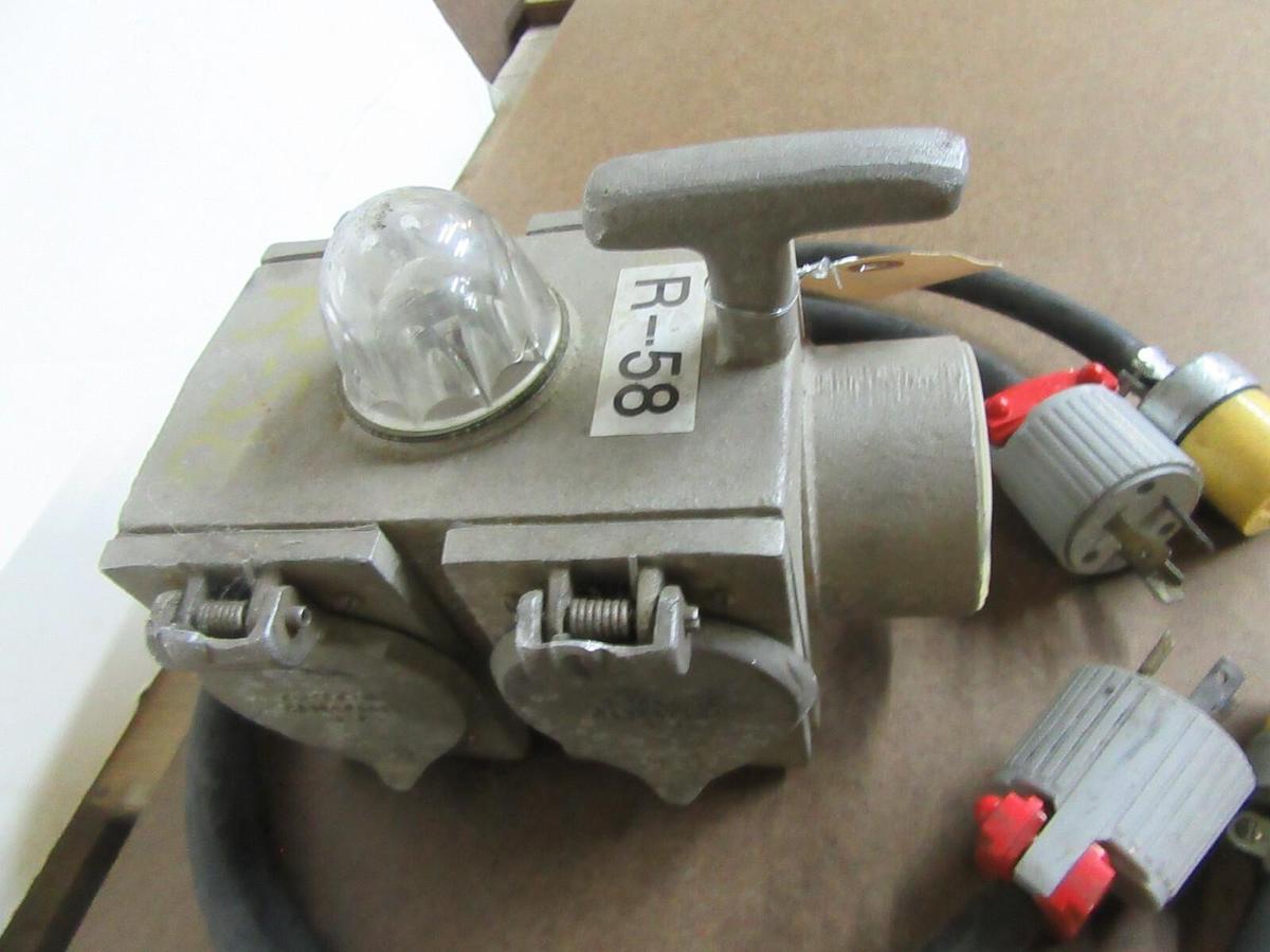 Used CIRCLE - D HEAVY DUTY ALUMINUM 120 V 3 W TWIST - LOCK ELECTRICAL CORD SPLITTER
