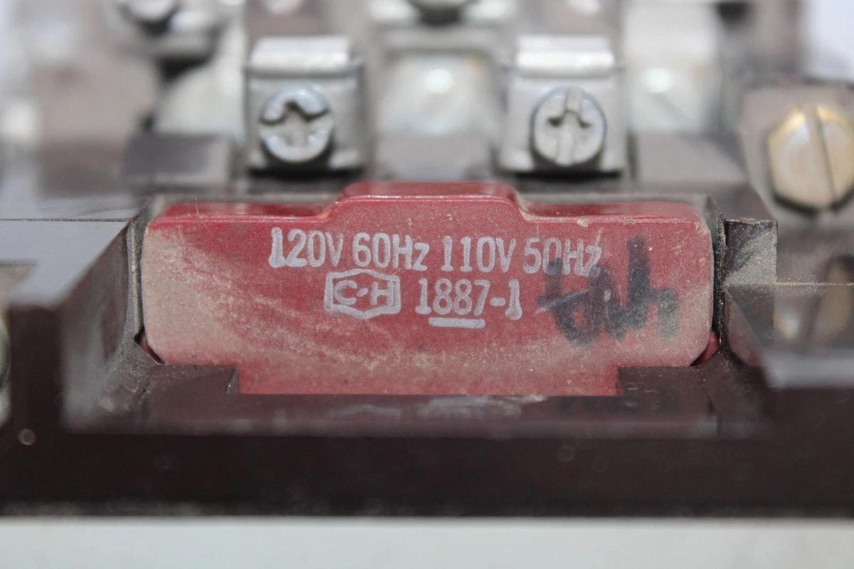 Used CUTLER-HAMMER NEMA CONTACTOR C10CN3 SIZE 1 27 AMP 3-PHASE 600 VAC COIL: 120 VAC