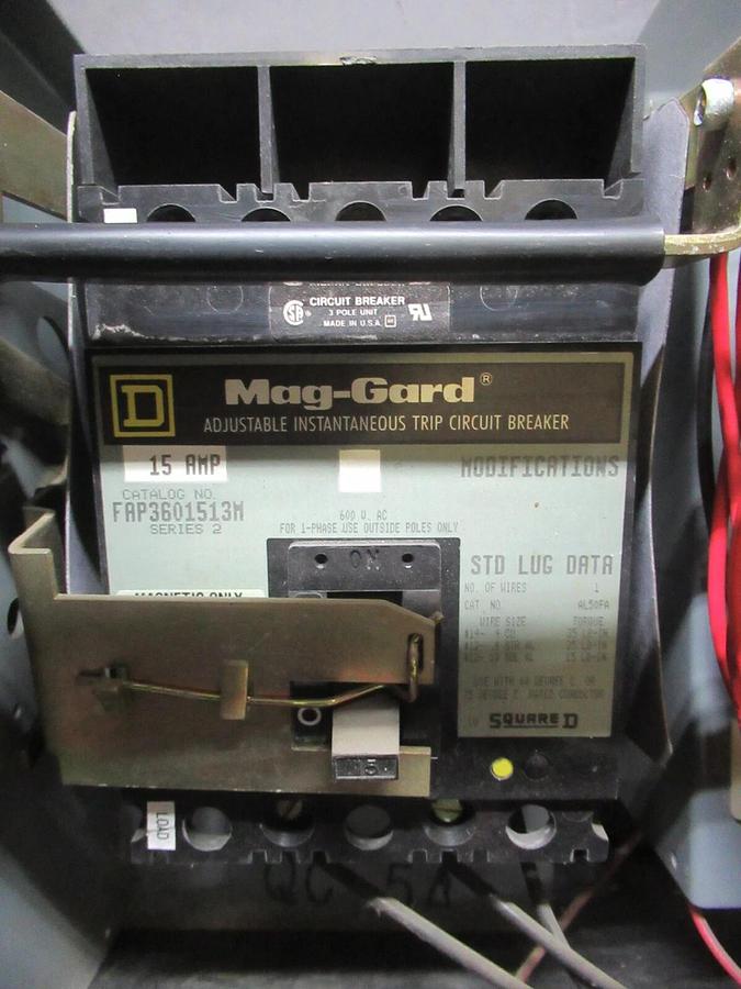 Used SQUARE D MCC MOTOR STARTER CONTROL MODEL: 5 12" W/ 8536SCG3 NEMA SIZE 1 15 AMP