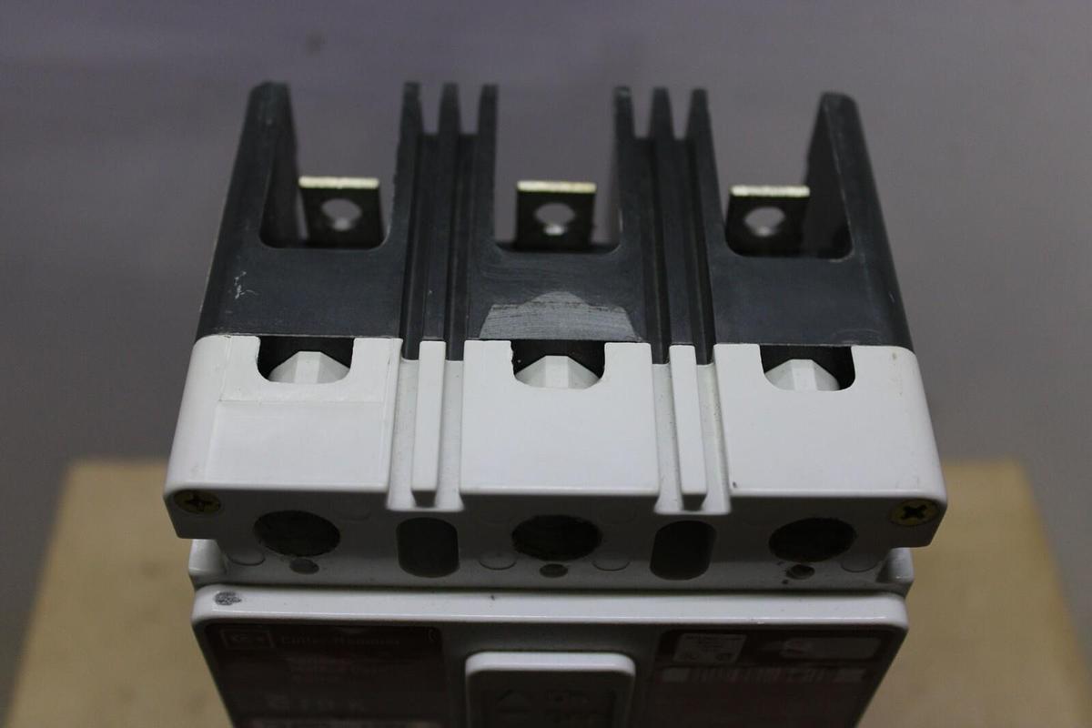 Used CUTLER HAMMER MOLDED CASE SWITCH FD3225K 225 AMP 600 VAC 3-POLE FD-K