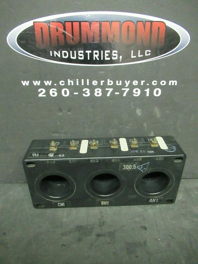 Used WESTINGHOUSE CURRENT TRANSFORMER RATIO: 300:5 A 2092A37H05 / 3P81-301 CT