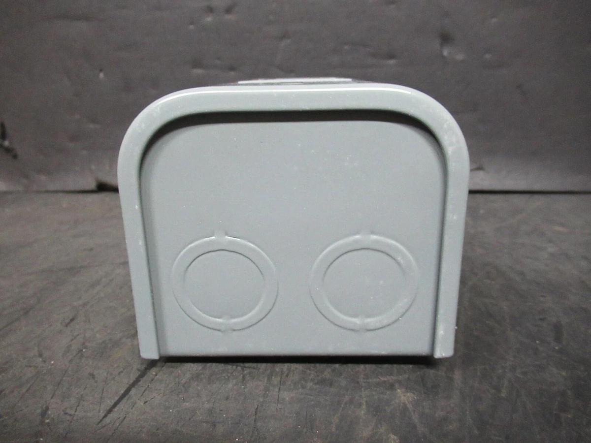 NEW SURPLUS SQUARE D UNIVERSAL ENCLOSURE 9991UE1 NEMA 1 **WARRANTY**