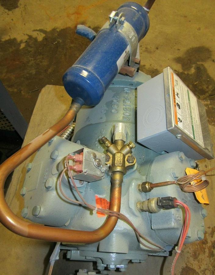 Used CARLYLE 06DS3136AC365ARP CARRIER CHILLER SEMI-HERMETIC COMPRESSOR 460 VAC 06DS