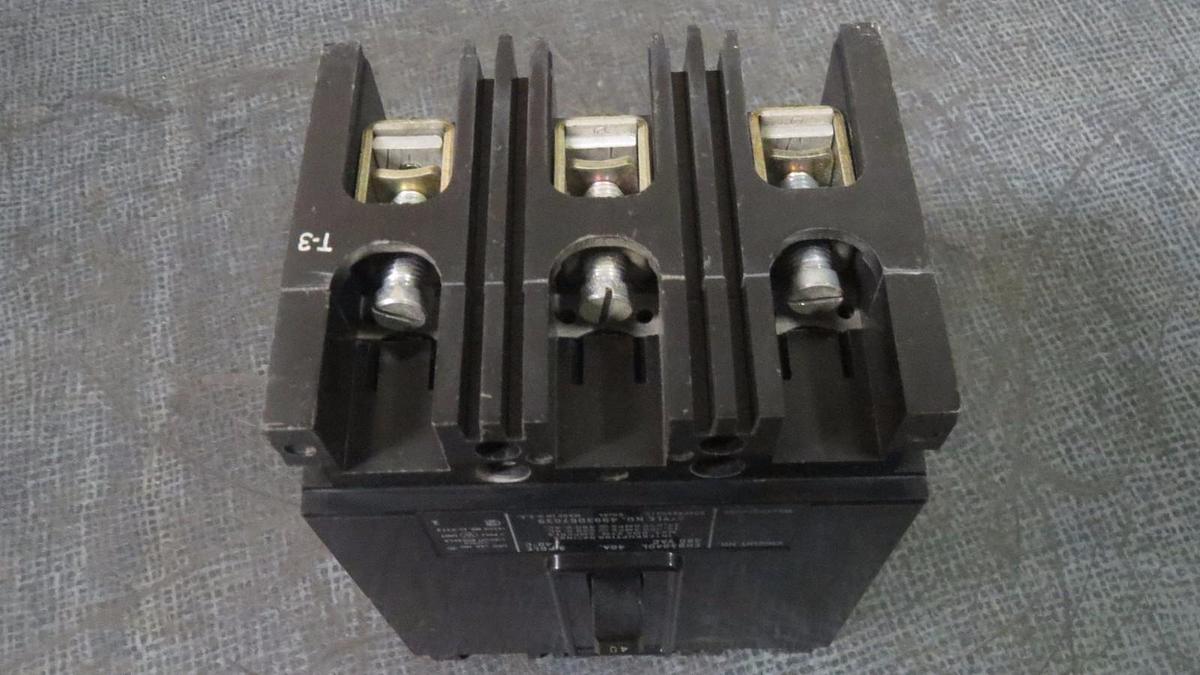 Used WESTINGHOUSE CIRCUIT BREAKER 40 AMP 480 VAC 3 POLE MODEL: EHB3040L *WARRANTY*