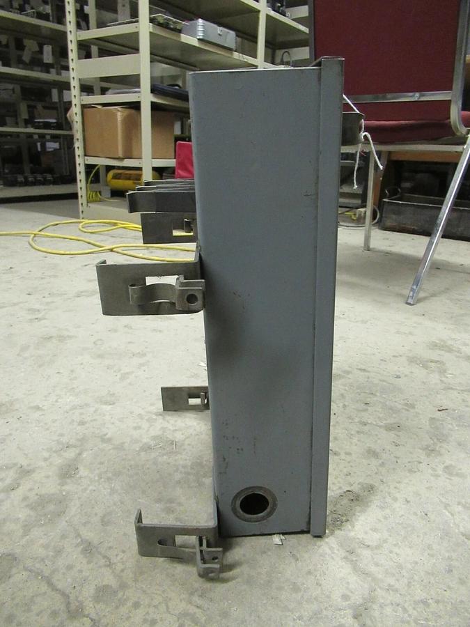 Used WESTINGHOUSE COP 30 AMP 240V FUSIBLE BUSS BUS PLUG STYLE 454D339G03 TAP