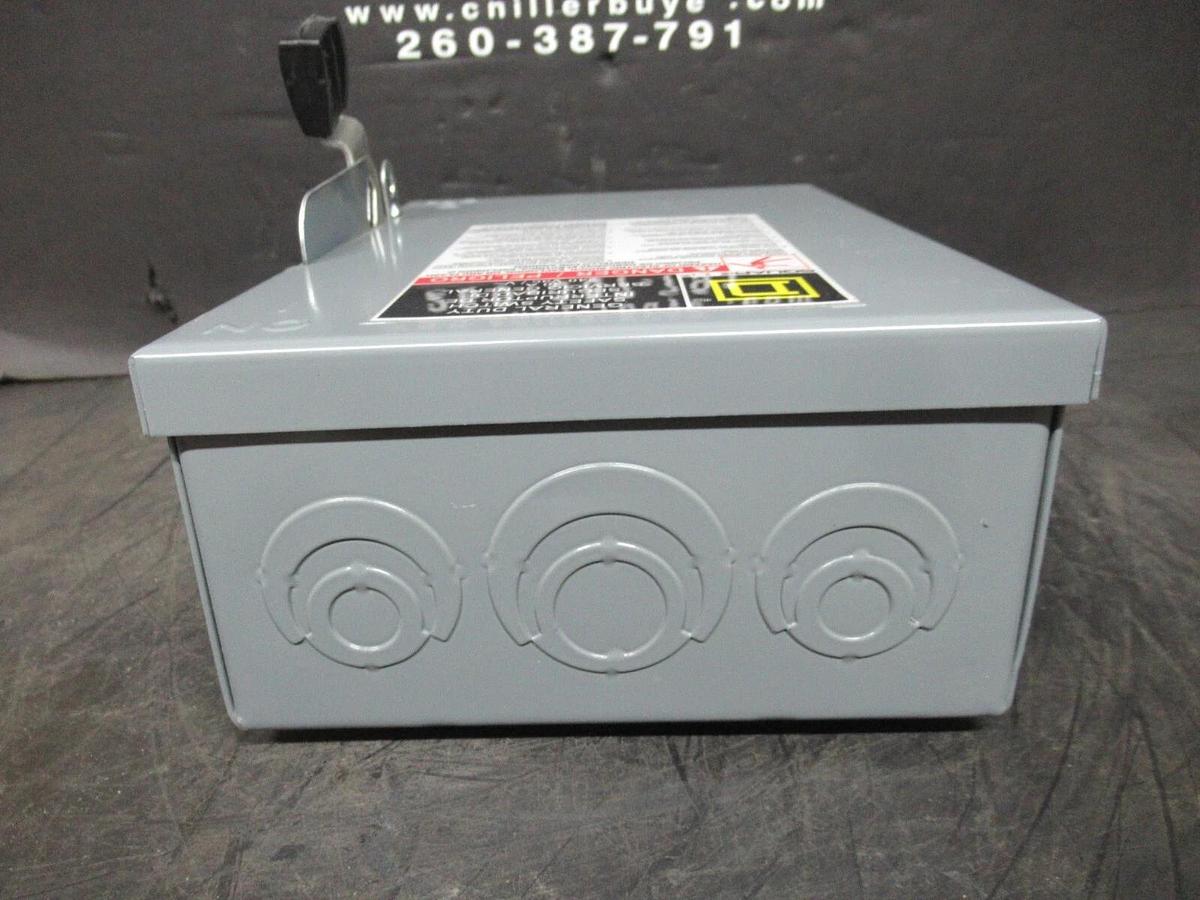 NEW SURPLUS SQUARE D SAFETY SWITCH DU321 30 AMP 240 VAC 7.5 HP 3-PHASE 3-POLE