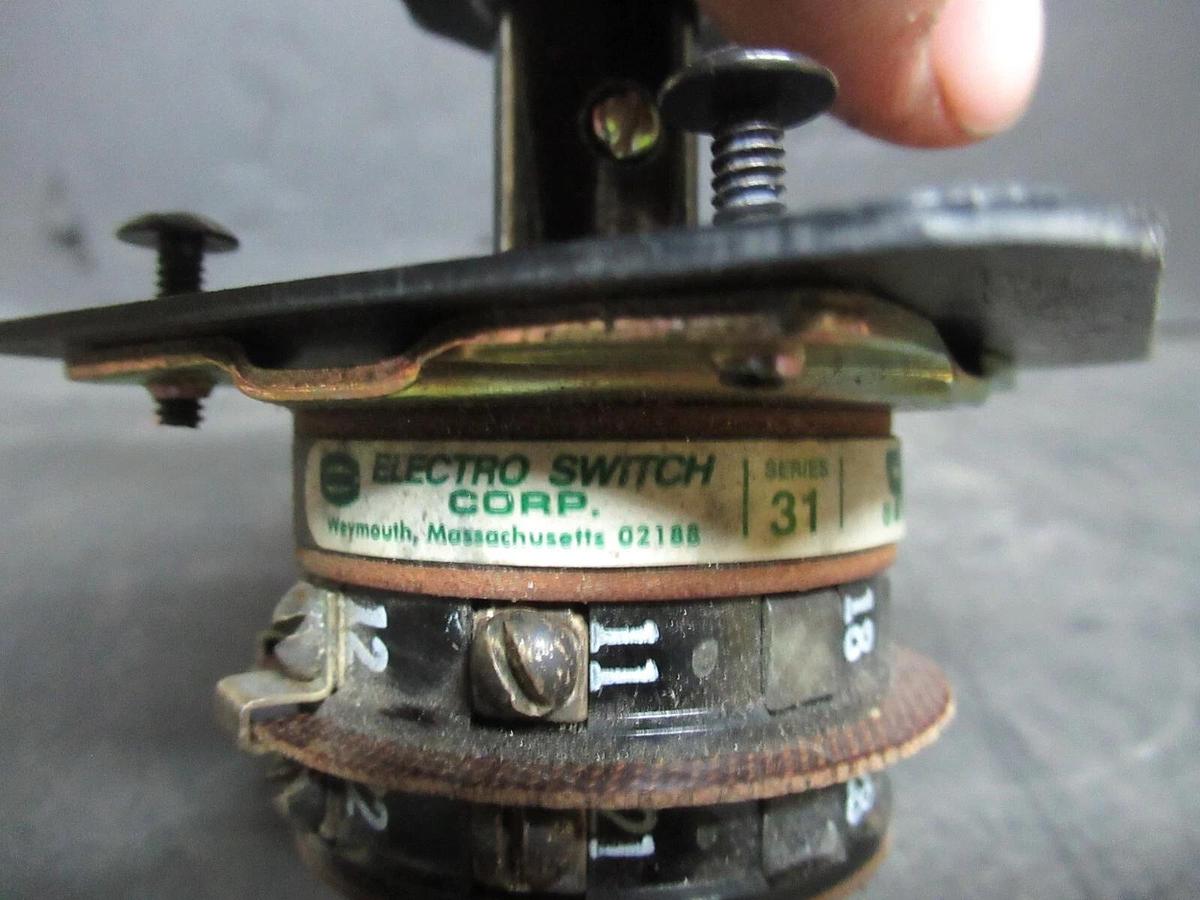 Used ELECTROSWITCH SERIES 31 CONTROL SWITCH 3109C 3-PHASE 125-600 VAC 10-3 AMP