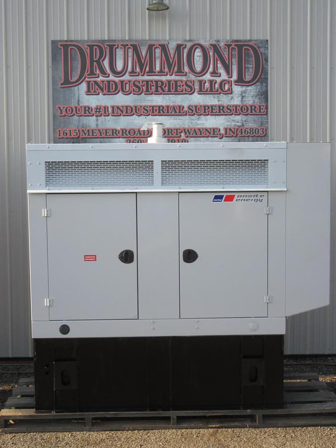 Used 50 KW DIESEL GENERATOR MTU 120/208V 3 PH JOHN DEERE SOUND ENCLOSED 158 HRS VIDEO 2016