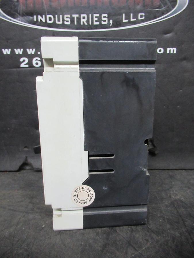 Used CUTLER HAMMER BREAKER HMCP007COC 7 AMP 3-POLE 600 VAC 250 VDC W/ LUGS