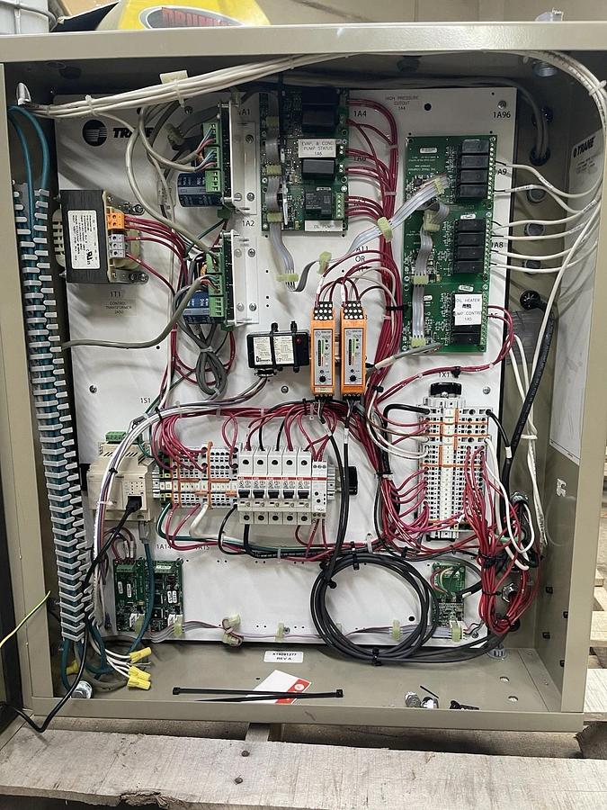 Used TRANE RETROFIT TRACER ADAPTIVIEW CHILLER CONTROL CVHE320 W/ TOUCHSCREEN DISPLAY