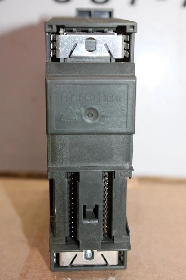 Used SIEMENS SIMATIC S7 6ES7-322-1BH01-0AA0 24 VDC 0.5 AMP **WARRANTY**