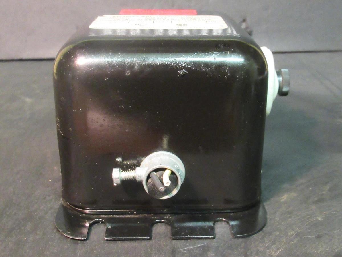 Used 115 VA DONGAN IGNITION TRANSFORMER NON-INTERCHANGEABLE 120 V PRI 5,000 V SEC A05