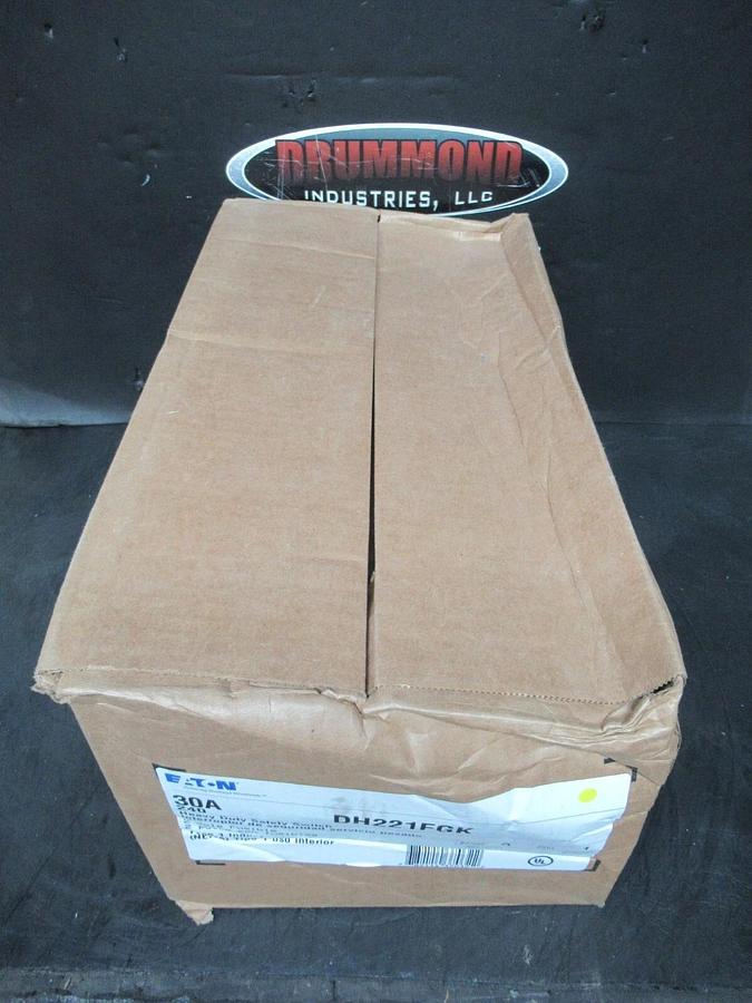 NEW IN BOX EATON HEAVY DUTY SAFETY SWITCH DH221FGK 30 AMP 240 VAC 7.5 HP 2-POLE