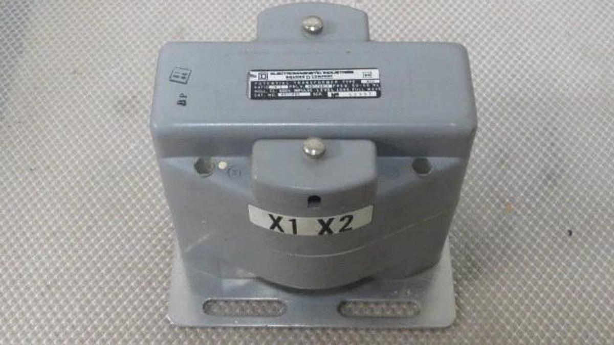 Used SQUARE D TRANSFORMER 4:1 480/480Y 600 VAC 10 KV MODEL 450-480