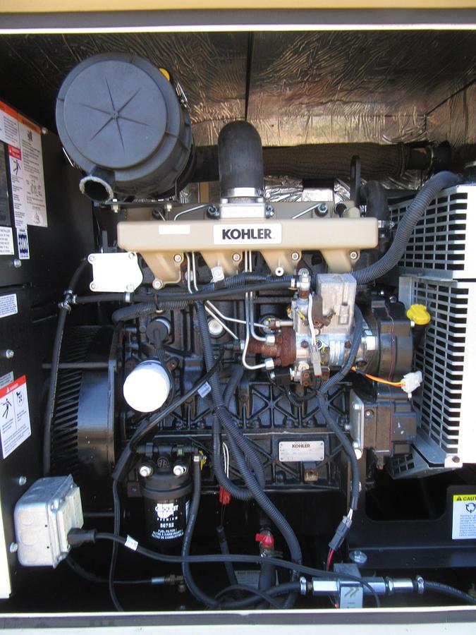 Used 20 KW DIESEL GENERATOR KOHLER 120/240V 20REOZK ENCLOSED ONLY 82 HRS