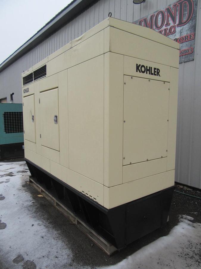 Used 40KW DIESEL GENERATOR  KOHLER 120/208V JOHN DEERE ENCLOSED VIDEO WE SHIP 40 KW