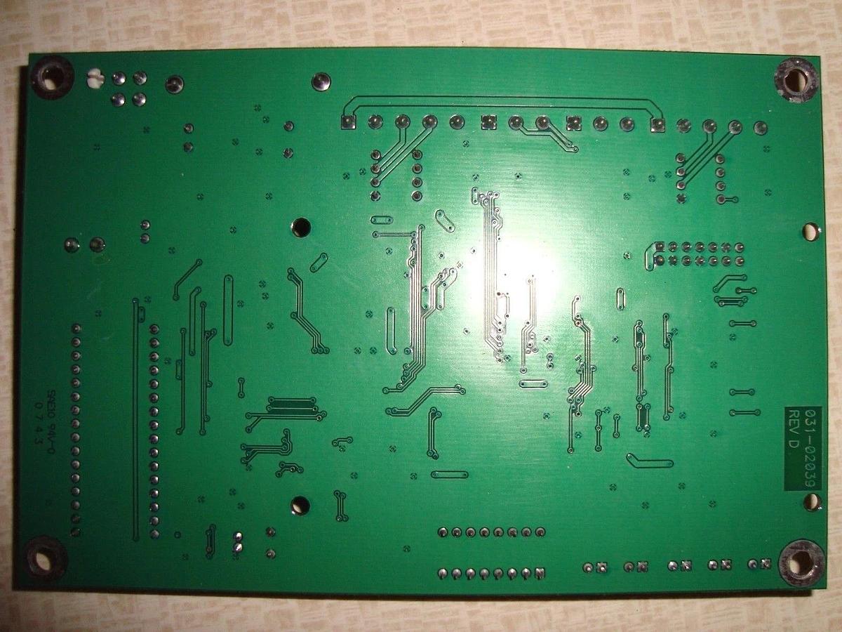 YORK CHILLER MICROGATEWAY CIRCUIT BOARD MODEL: 031-02039-05 *WARRANTY INCLUDED*