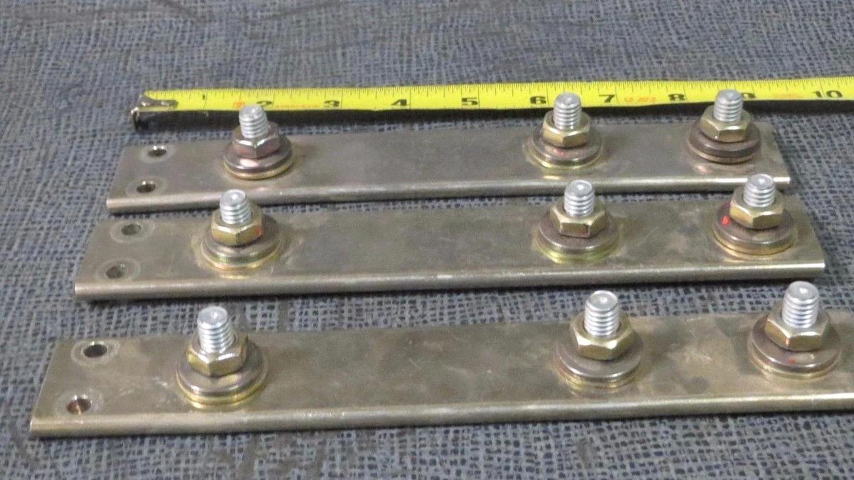 Used CUTLER HAMMER WESTINGHOUSE MOUNTING BAR KIT 9" BY 1.5"- FOR 600 AMP BREAKER