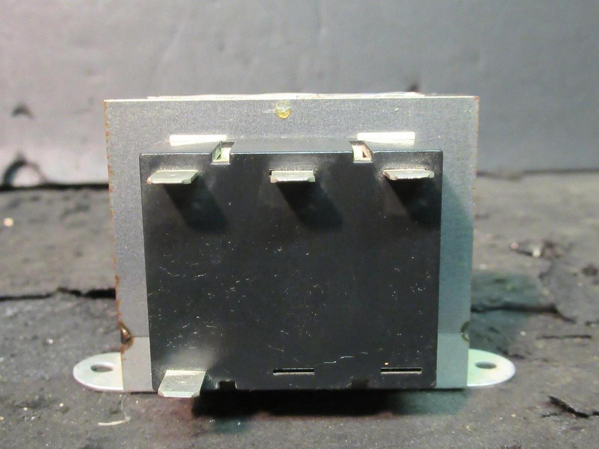 Used 0.04 KVA (40 VA) JARD OPEN CONTROL TRANSFORMER 240 208 120 V TO 24 VAC 44517