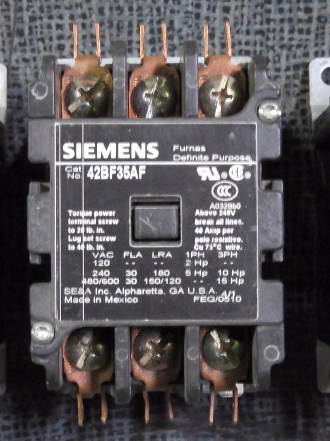 Used (1) SIEMENS CONTACTOR 30 AMP 600V 3 PHASE 15 HP 110-120V COIL MODEL: 42BF35AF
