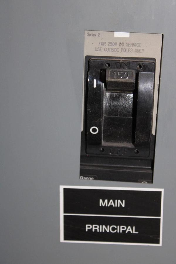 Used SQUARE D TYPE 1 NF MAIN SERVICE PANEL 12106793820030001 150 AMP 30-SLOT 600V