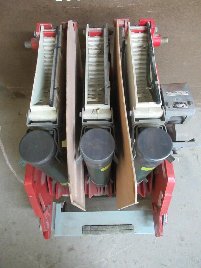 Used GENERAL ELECTRIC VACUUM CONTACTOR IC2814-220D32A2 400 AMP 4800 VOLT 0424X0417R01