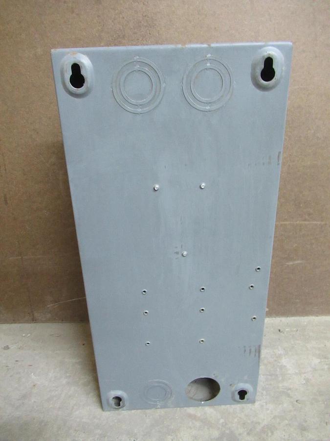 Used GE ENCLOSED SAFETY SWITCH THN3363 MODEL: 2 100 AMP 3-POLE 600 VAC 50 HP