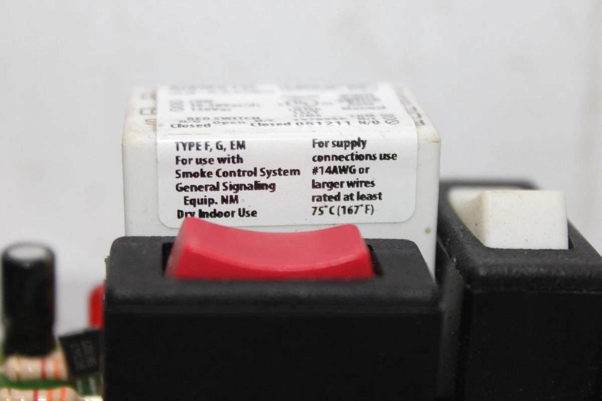 Used FUNCTIONAL DEVICES RELAY CIRCUIT BOARD RIBMU1SC CONTACT: 277 VAC COIL: 120 VAC