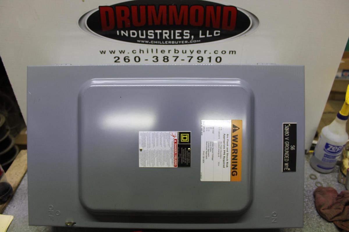 Used SQUARE D HEAVY DUTY DISCONNECT SWITCH HU364 200 AMP 600 VAC TYPE 1