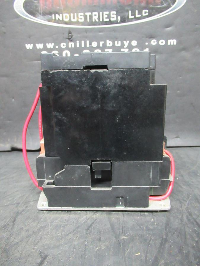 Used SQUARE D NEMA SIZE 2 CONTACTOR 8502SDG1 SER. A 230 VAC 7.5 HP COIL: 220/240 VOLT