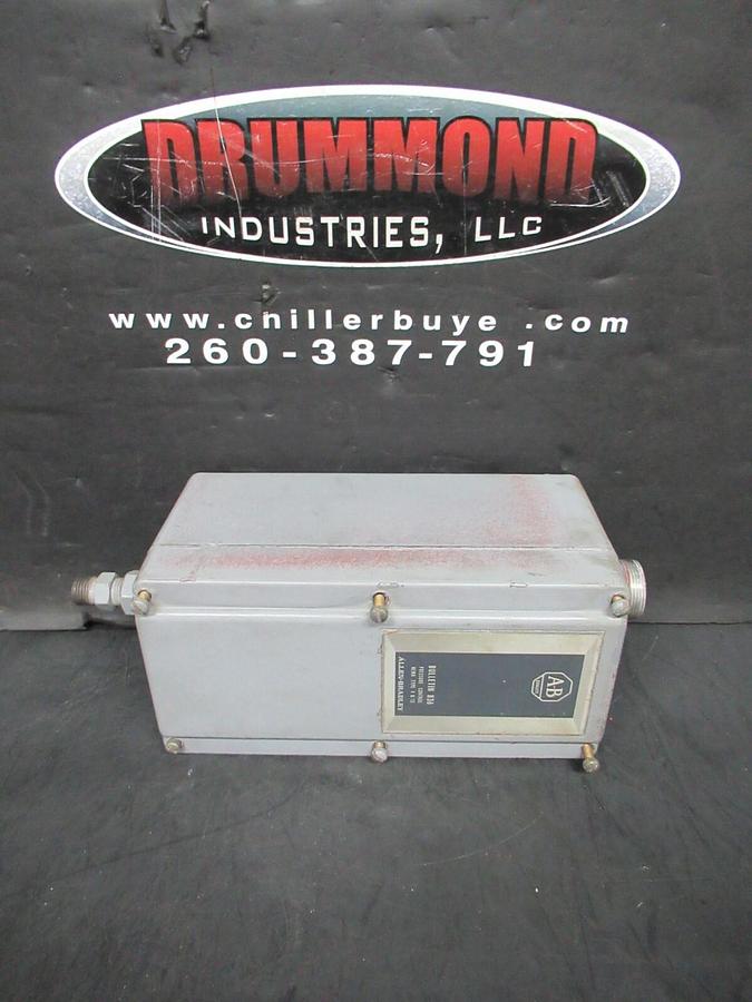 Used ALLEN-BRADLEY TEMPERATURE CONTROL SWITCH 836-C5 24-600 VAC @ 125 VA NEMA 4, 13
