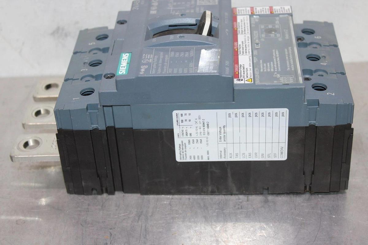 Used SIEMENS HACR CIRCUIT BREAKER 3VA5220-6EC31 200 AMP 600 VOLT 3-POLE 250H