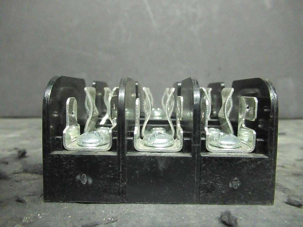 Used FERRAZ AND SHAWMUT FUSE HOLDER 30313 FOR 30 AMP 600 V **WARRANTY INCLUDED!**