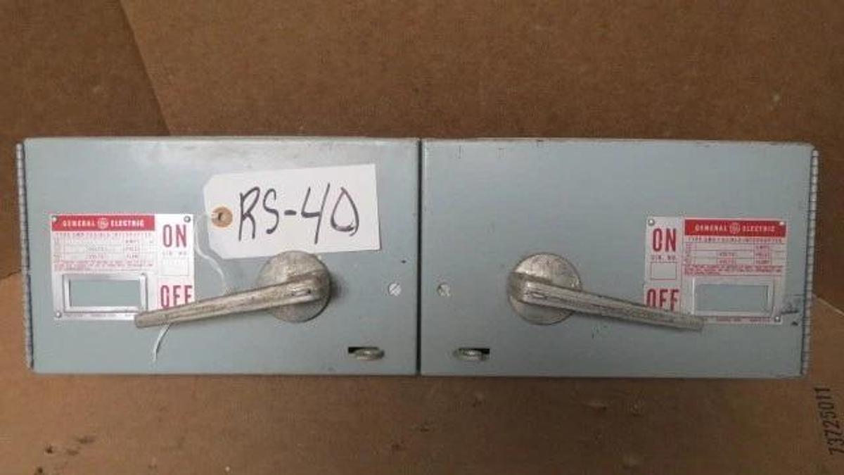 Used GENERAL ELECTRIC FUSIBLE PANELBOARD SWITCH DD2D3361 30 AMP 600 VAC 3-POLE 20 HP