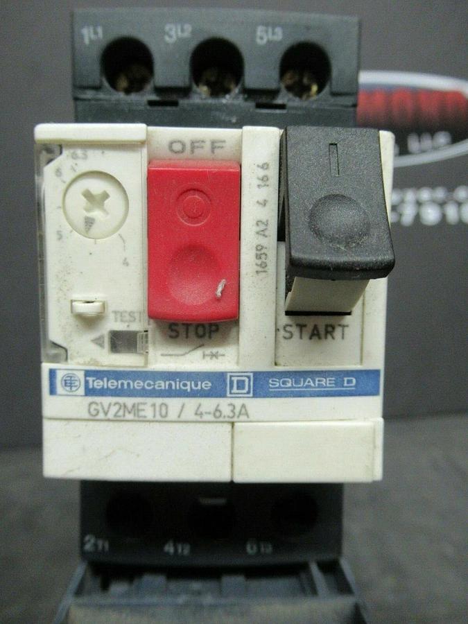 Used TELEMECANIQUE CONTACTOR LC1D09 600 VAC 25 AMP W/ GV2ME10 MANUAL MOTOR START