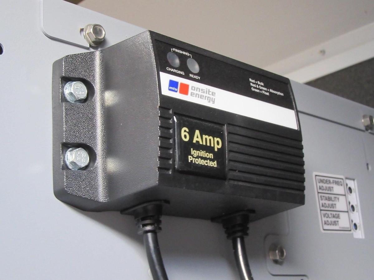 Used 30 KW DIESEL GENERATOR MTU 120/240V  JOHN DEERE SOUND ENCLOSED 196 HRS  VIDEO